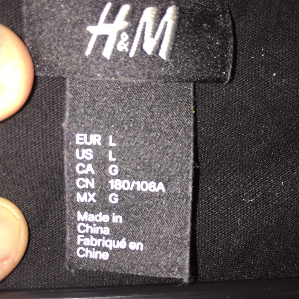 H&M Tee - Picture 4 of 4